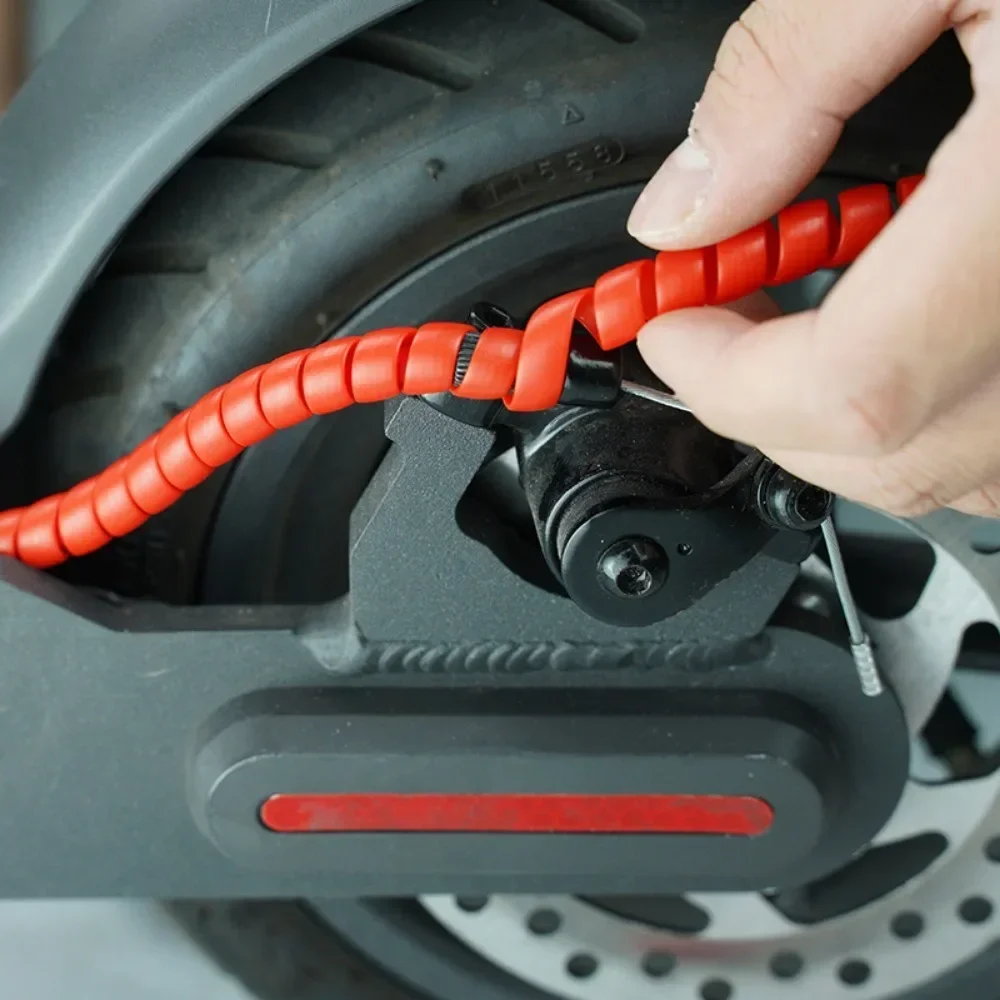Anti-Entanglement Scooter Wiri - Outdoor Power Outlet Cover review and price